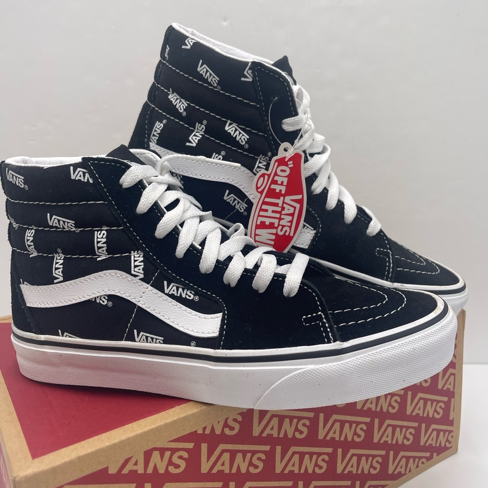 Vans WMNS Sk8-Hi
(Vans) Black/True White Sneakers
VN0A32QGQW7 - Picture 10 of 16